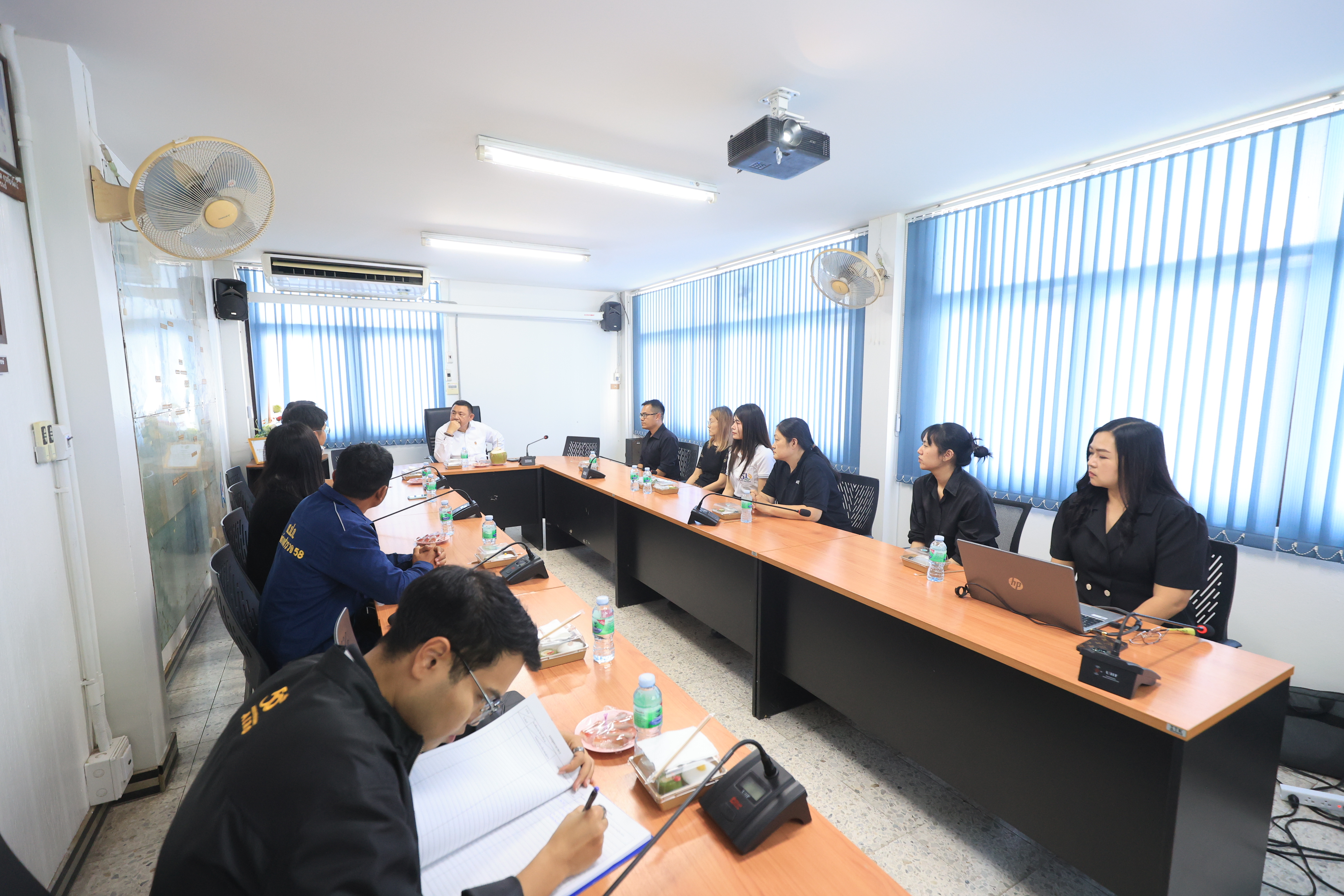 title - เลขาธิการ ส.ป.ก. ตรวจเยี่ยม ส.ป.ก. ราชบุรี